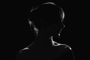 Francy - Silhouette Black and White - Girl Portrait