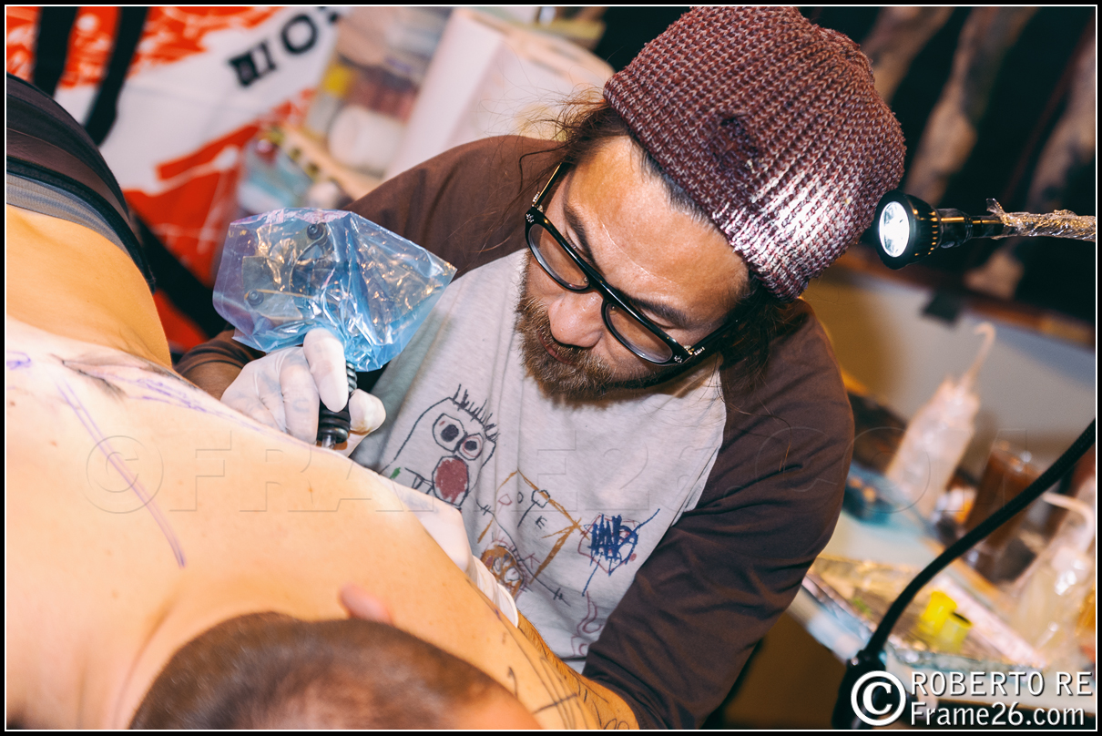 Tatuatore al Milano Tattoo Convention 2013