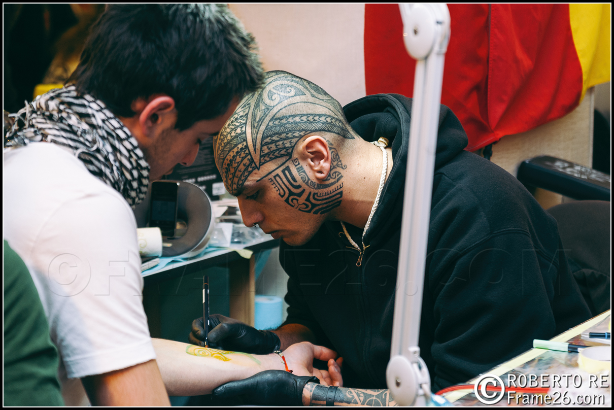 Tatuaggio in Faccia al Milano Tattoo Convention