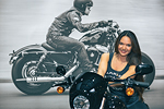 EICMA 2016 Ragazze #83 - Ragazza Immagine Harley Davidson - Stand Custom