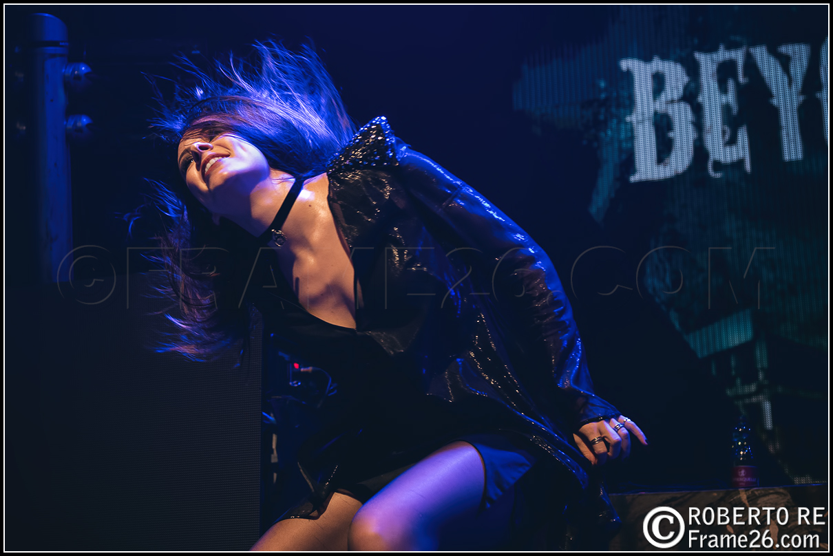 Foto Beyond the Black - Jennifer Haben - Live Concert Italy - Concert Photography